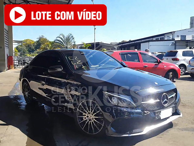 LOTE 09 - Mercedes Benz AMG GT 2015