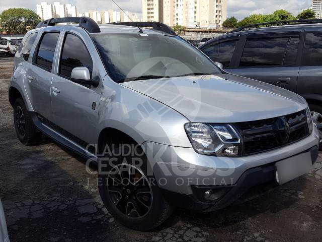 LOTE 025 - RENAULT DUSTER 2016