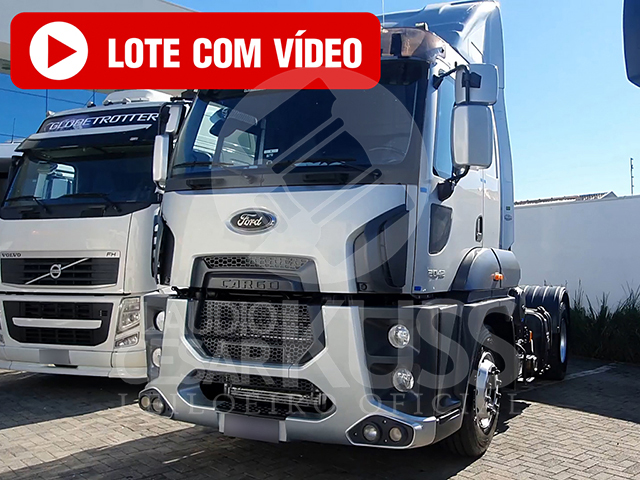 LOTE 002 - Ford Cargo 2042 4x2 2015