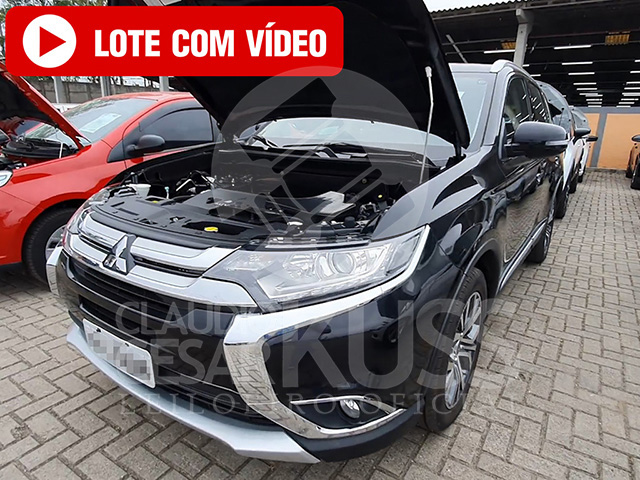 LOTE 007 - Mitsubishi Outlander Comfort 2018 