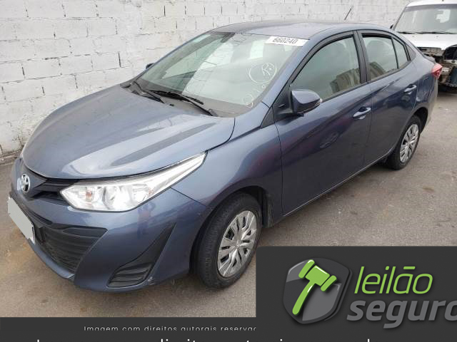 LOTE 038 TOYOTA YARIS SEDA XL LIVE CVT 1.5 16V DUAL VVT-I