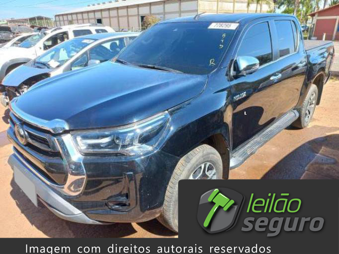 LOTE 008 TOYOTA HILUX CD SRX 2.8 D-4D TURBO 2022