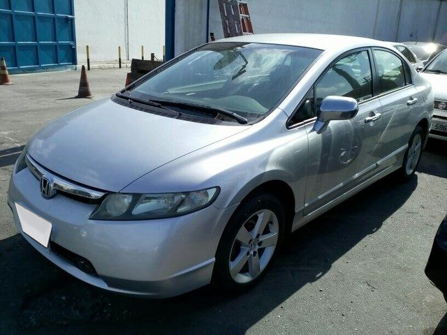LOTE 057 HONDA CIVIC SEDAN LXS 1.8 16V 2010